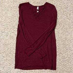 Zenana Outfitters crisscross front maroon long sleeve top women’s size small